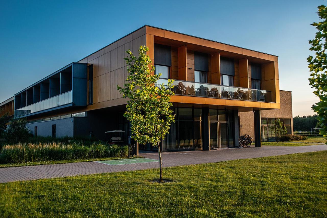 Hotel Bonifacio Spa&Sport Resort Sochocin 외부 사진