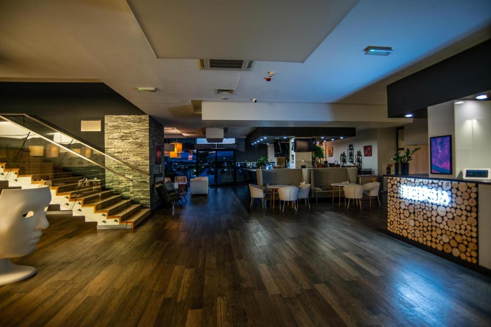 Hotel Bonifacio Spa&Sport Resort Sochocin 외부 사진